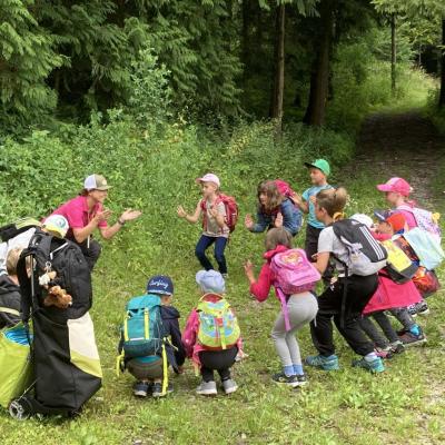 Bild 1 zu Spielend lernen im Wald (6-12 J.) am 31. August 2021 um 13:30 Uhr, Vor Claudias Haarstudio (Schnellersdorf)